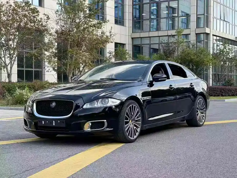 Jaguar XJ 2014 Бензин
