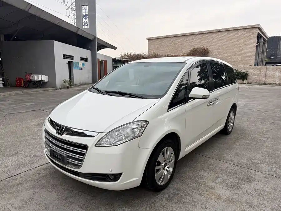 Luxgen U7 MPV 2014 Бензин
