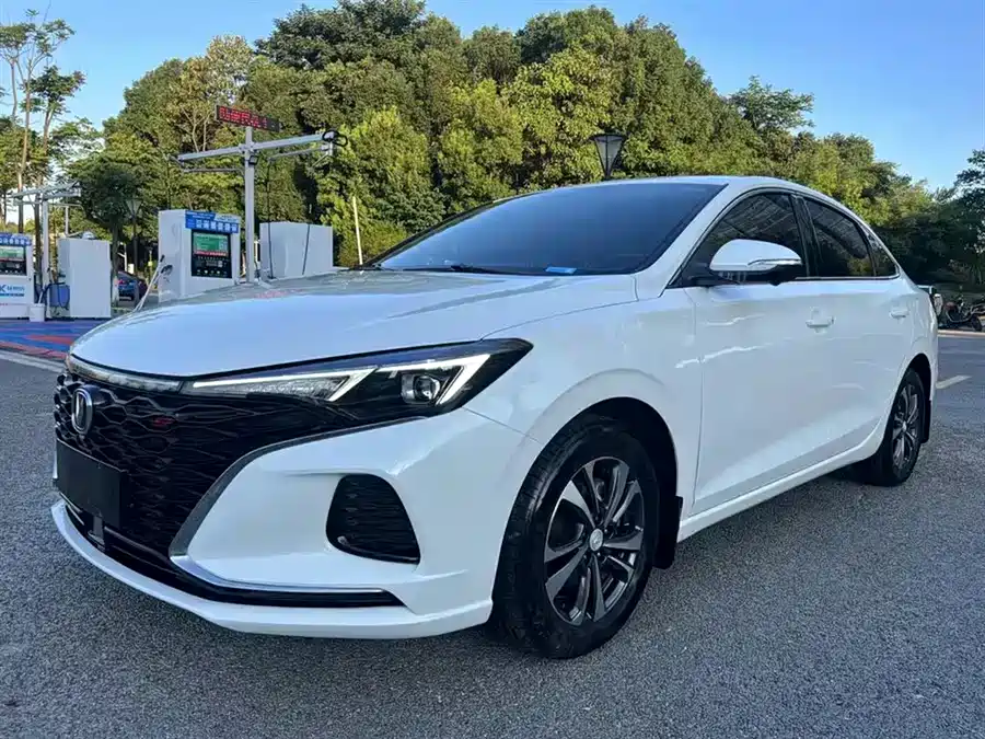 Changan Eado 2021 Бензин