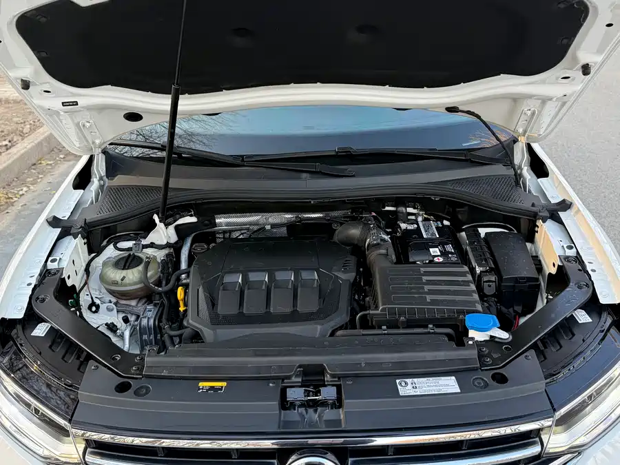 Volkswagen Tiguan L 2021 Бензин