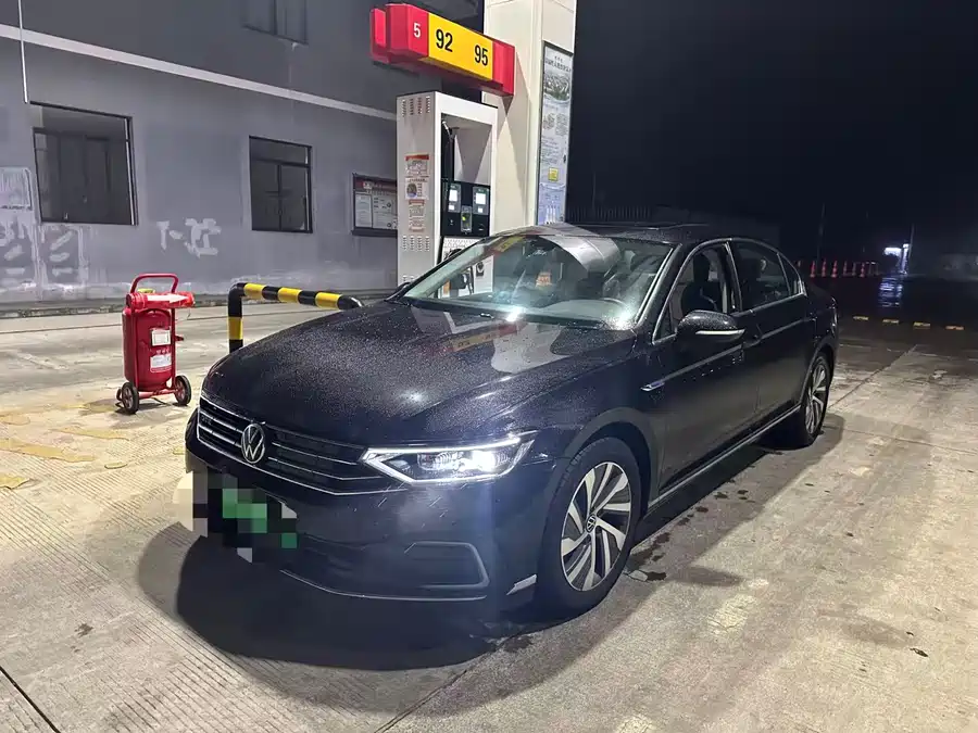 Volkswagen Magotan GTE plug-in hybrid 2023 Подключаемый гибрид