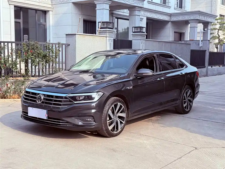 Volkswagen Sagitar 2021 Бензин