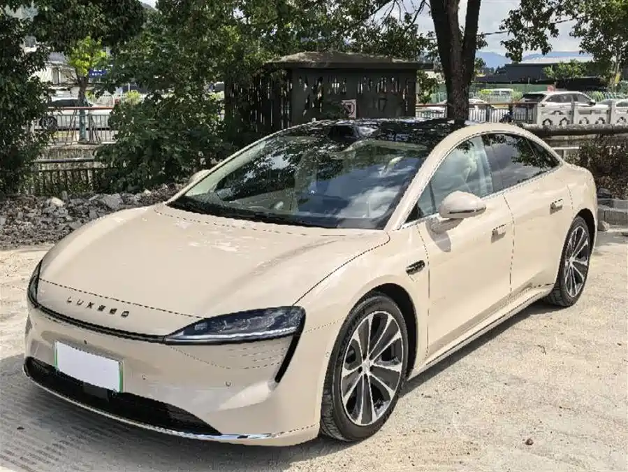 LUXEED S7 2024 Электрический