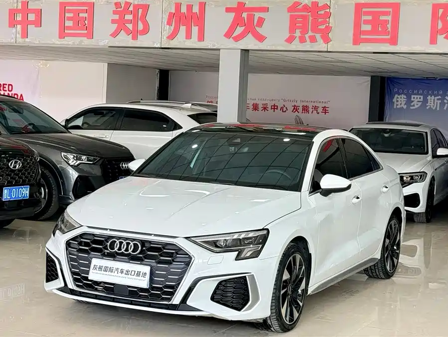 Audi A3 2023 Бензин