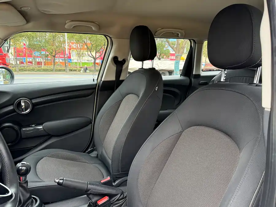 MINI 2015 Бензин