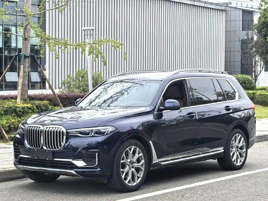 BMW X7 2021 Бензин