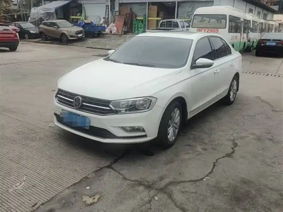 Volkswagen Bora 2016 Бензин