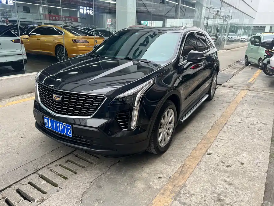 Cadillac XT4 2019 Бензин