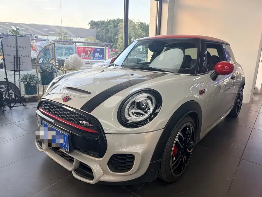 MINI JCW COUNTRYMAN 2019 Бензин