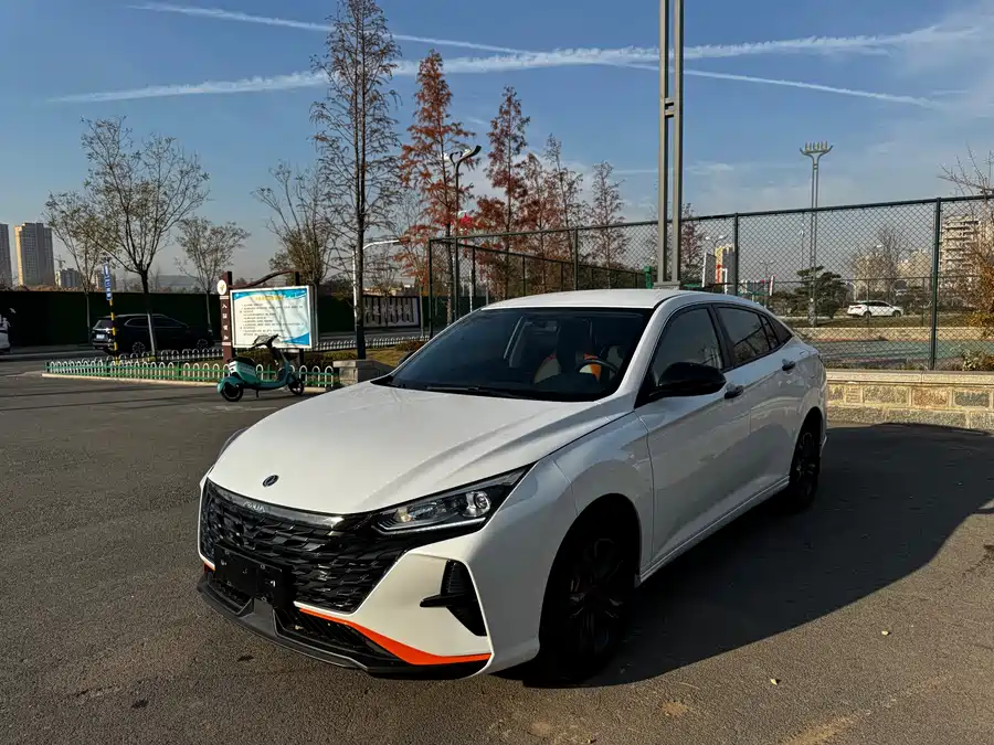 Dongfeng Aeolus Yixuan 2023 Бензин