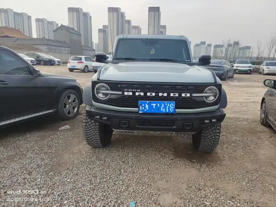 Ford Bronco 2024 Бензин