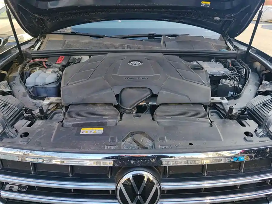 Volkswagen Touareg 2021 Бензин