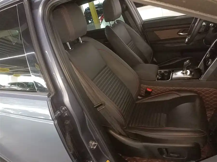 Land Rover Discovery Sport 2021 Гибрид