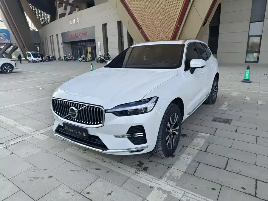 Volvo XC60 2023 Гибрид