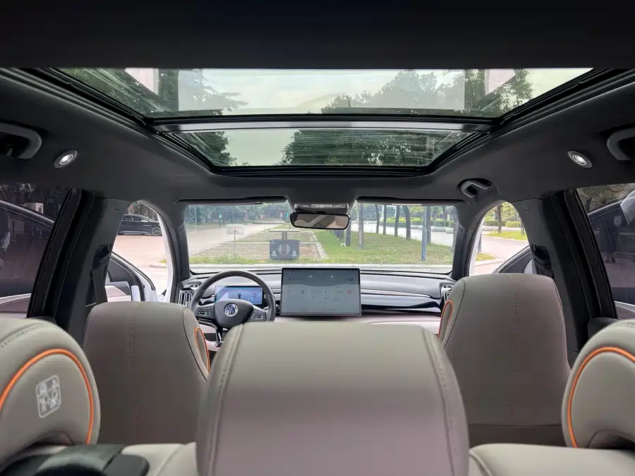 BYD Song Pro EV 2024 Подключаемый гибрид