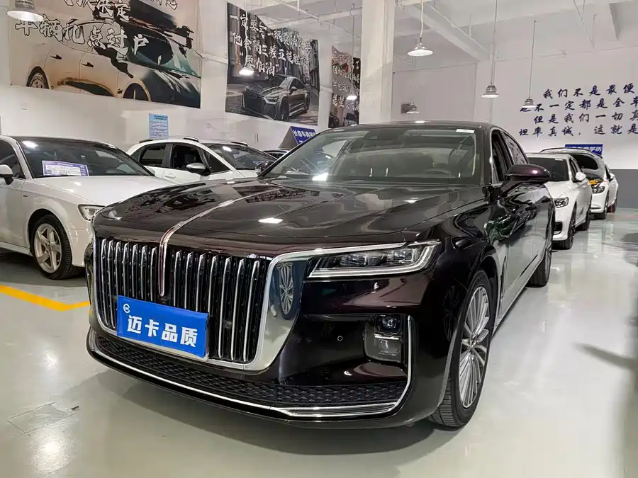Hongqi H9 2021 Гибрид
