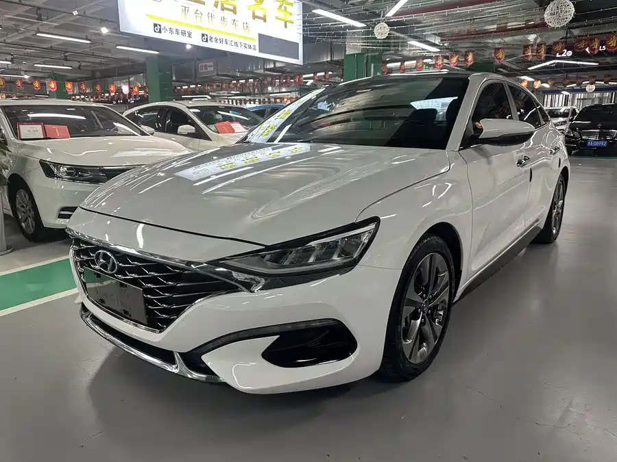 Hyundai Lafesta 2019 Бензин