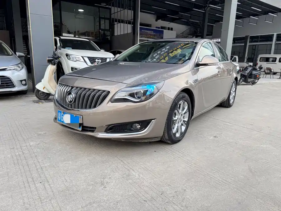 Buick Regal 2015 Бензин