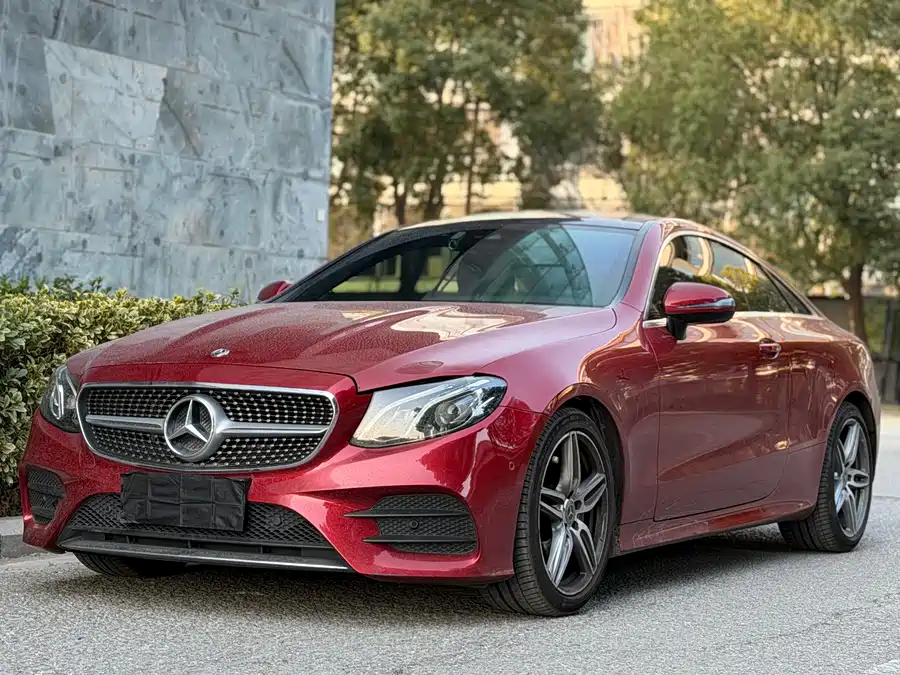 Mercedes-Benz E-Class 2018 Бензин