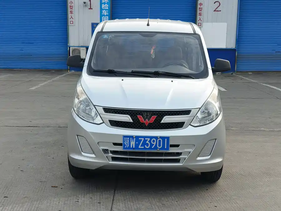 Wuling Rongguang V 2019 Бензин