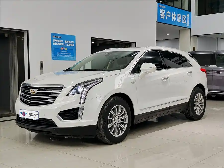Cadillac XT5 2019 Бензин