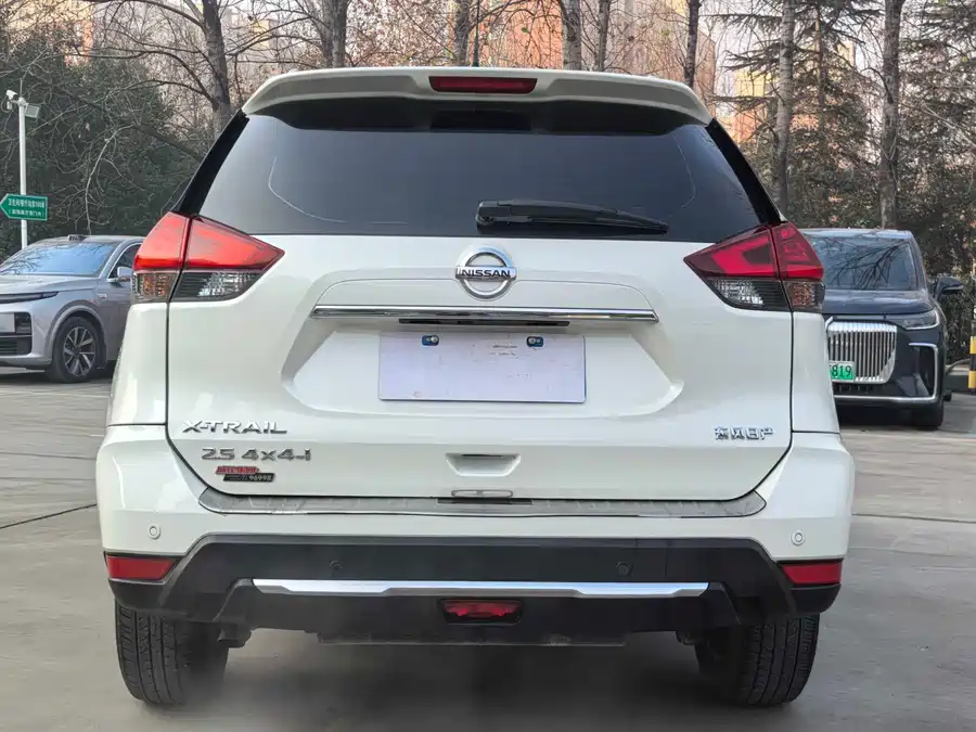 Nissan X-Trail 2021 Бензин