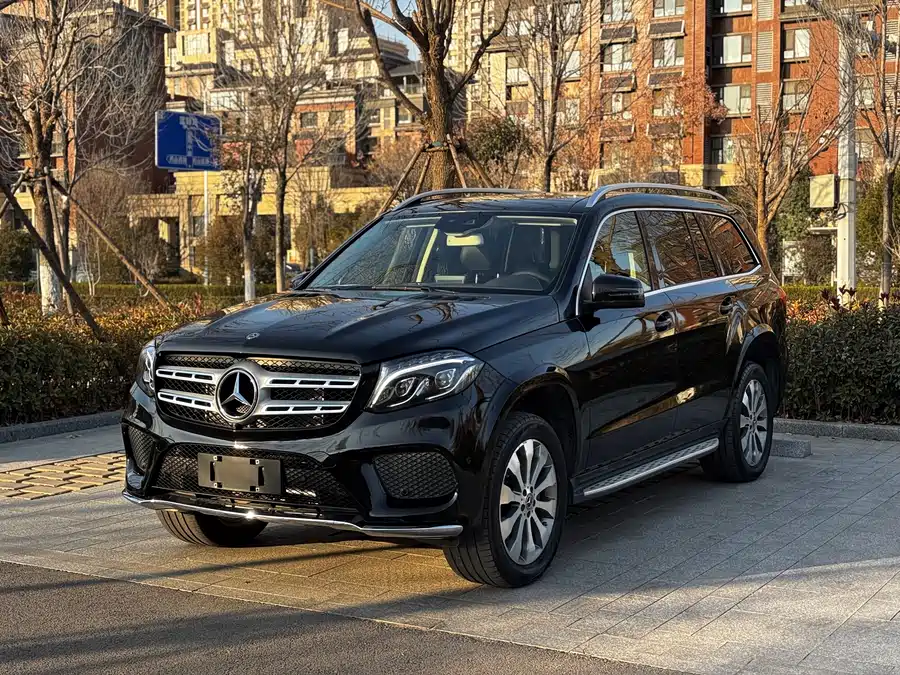 Mercedes-Benz GLS 2017 Бензин