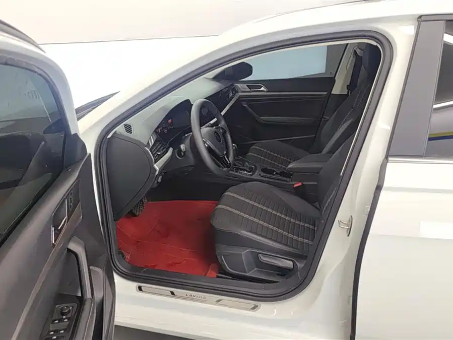 Volkswagen Lavida 2024 Бензин