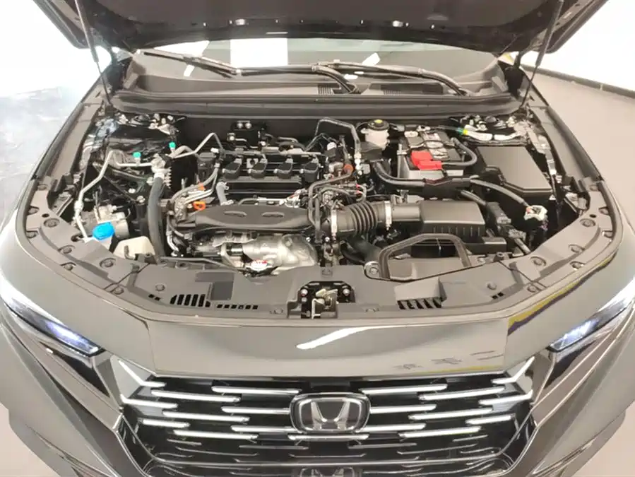 Honda Accord 2025 Бензин