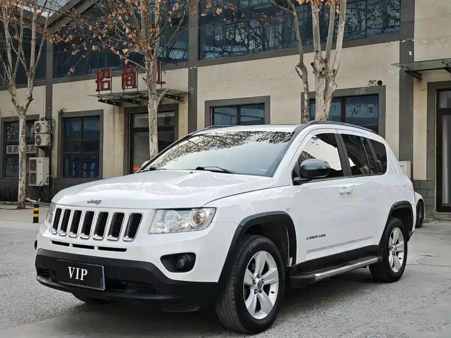 Jeep Compass 2013 Бензин