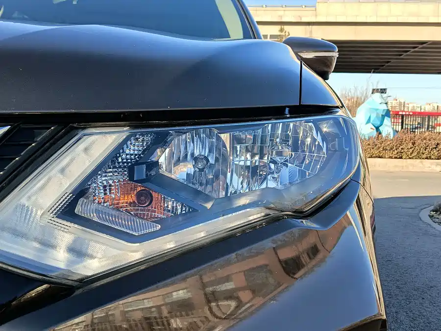 Nissan X-Trail 2017 Бензин