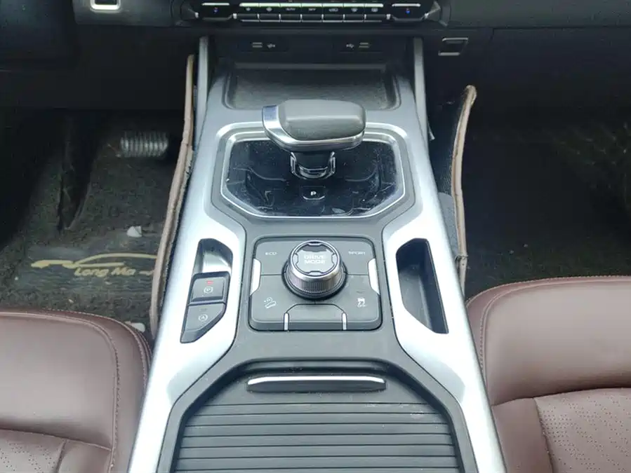 Geely Okavango 2022 Бензин