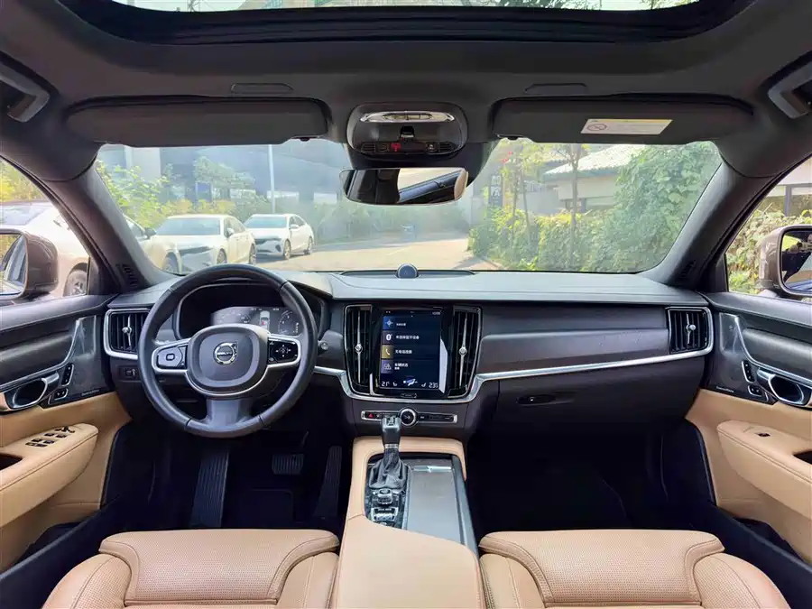 Volvo V90 2019 Бензин