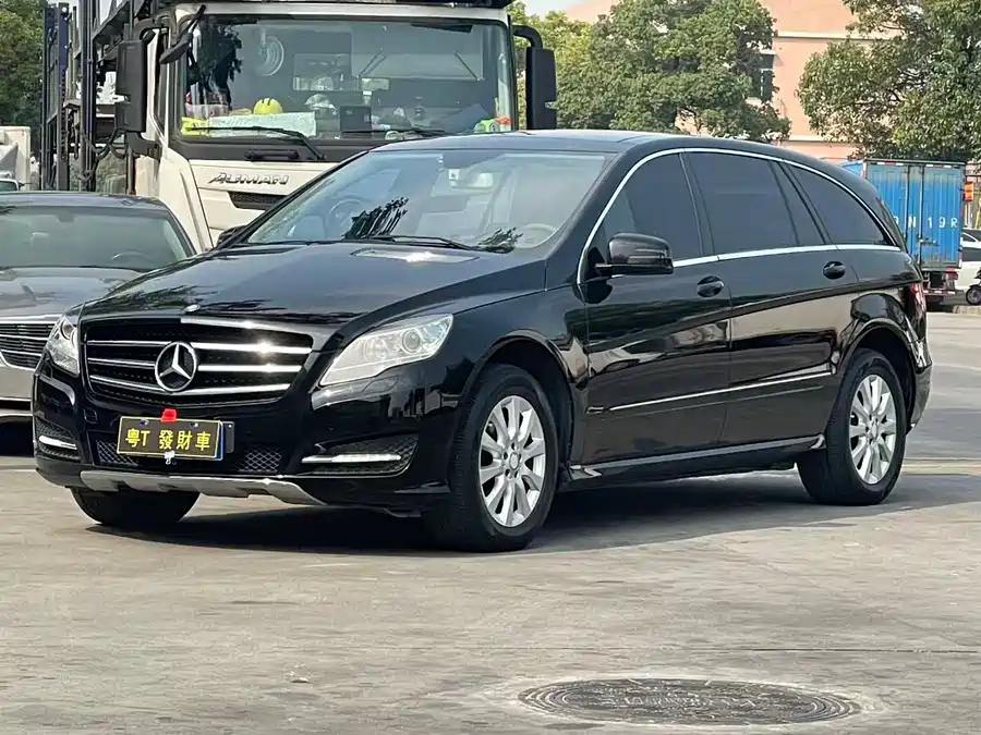 Mercedes-Benz R-Class 2016 Бензин