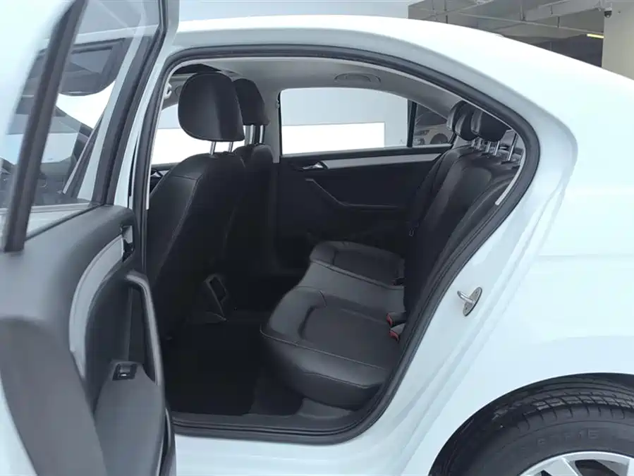 Jetta VA3 2022 Бензин