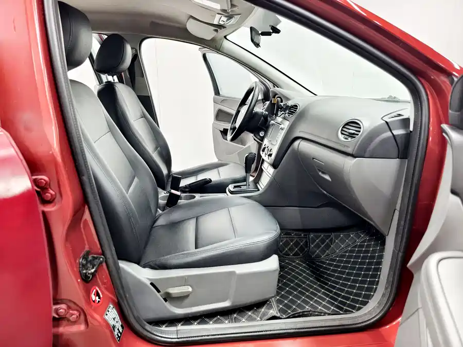 Ford Focus 2014 Бензин