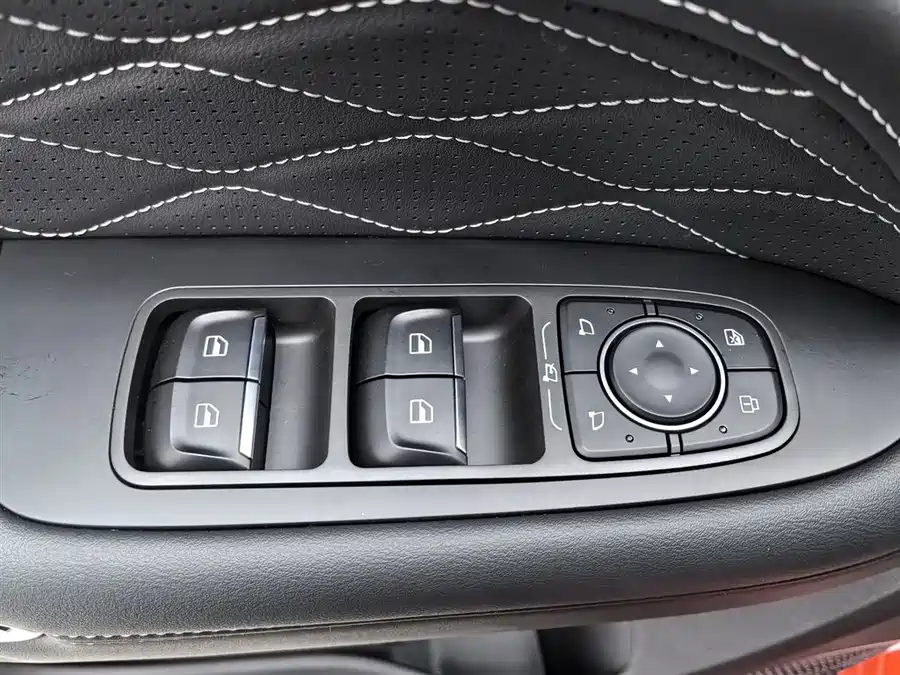 Tank 300 2024 Бензин