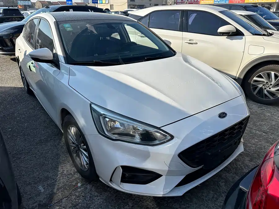 Ford Focus 2019 Бензин
