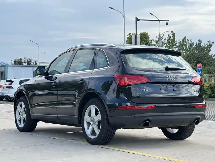 Audi Q5 2016 Бензин