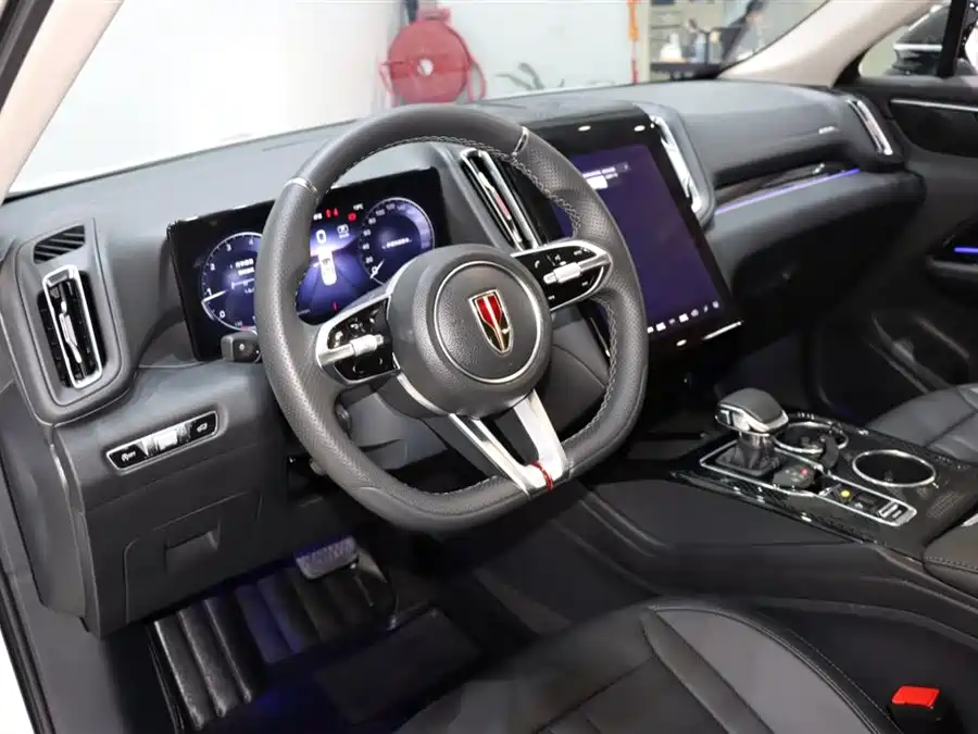 Hongqi HS3 2023 Бензин