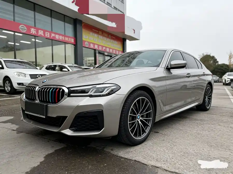 BMW 5 Series EV 2021 Подключаемый гибрид