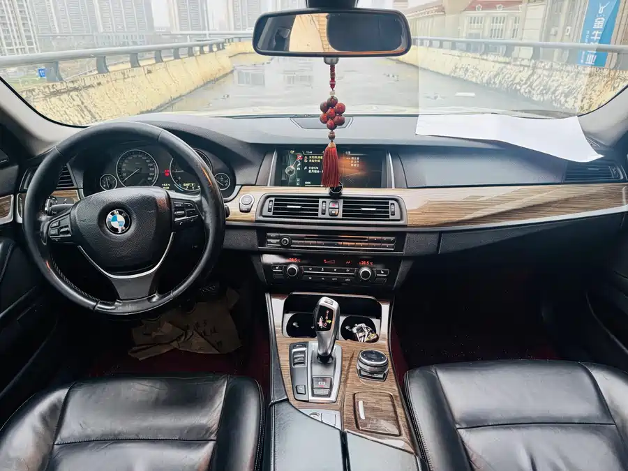 BMW 5 Series 2013 Бензин