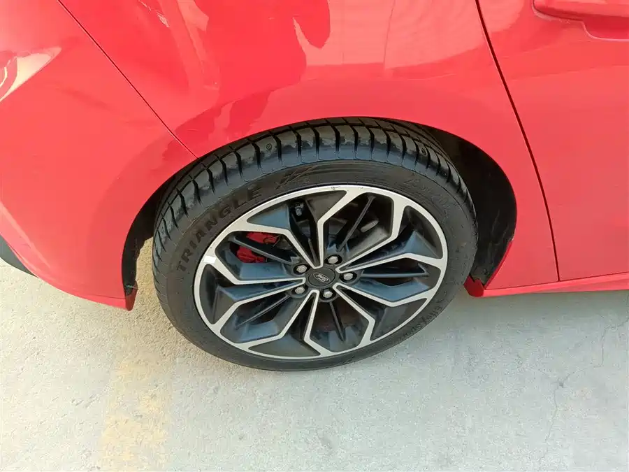 Ford Focus 2021 Бензин