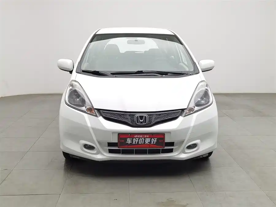 Honda Fit 2014 Бензин