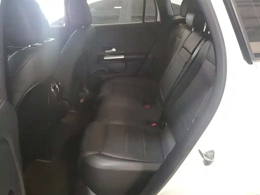 Mercedes-Benz GLA 2021 Бензин