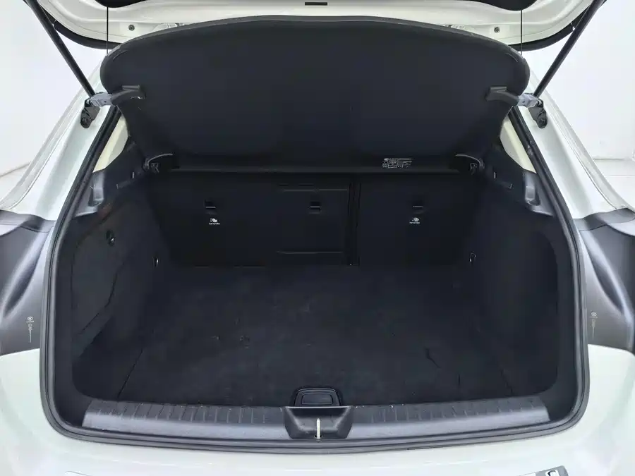 Mercedes-Benz GLA 2016 Бензин