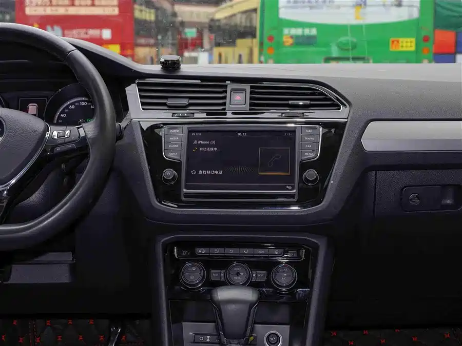 Volkswagen Tiguan L 2019 Бензин