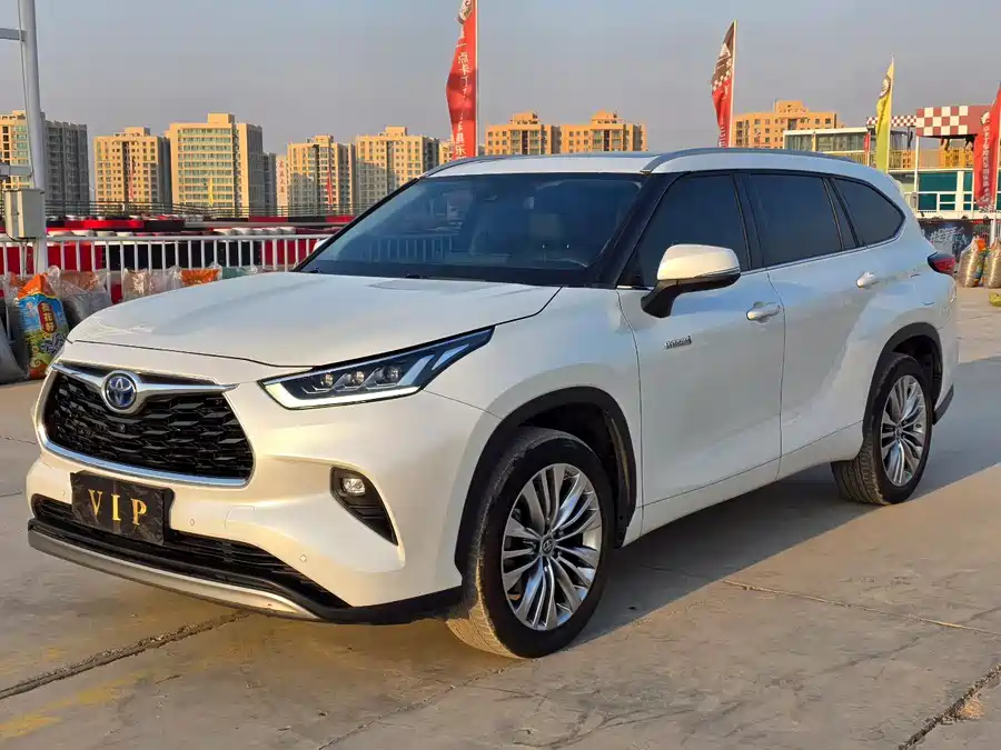 Toyota Highlander 2021 Гибрид