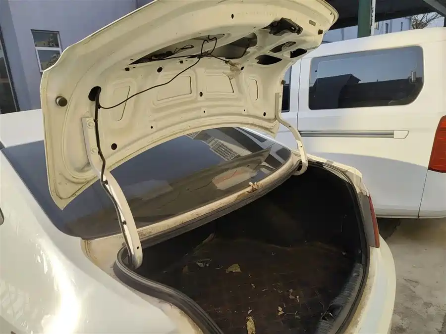 Hyundai Reina 2016 Бензин