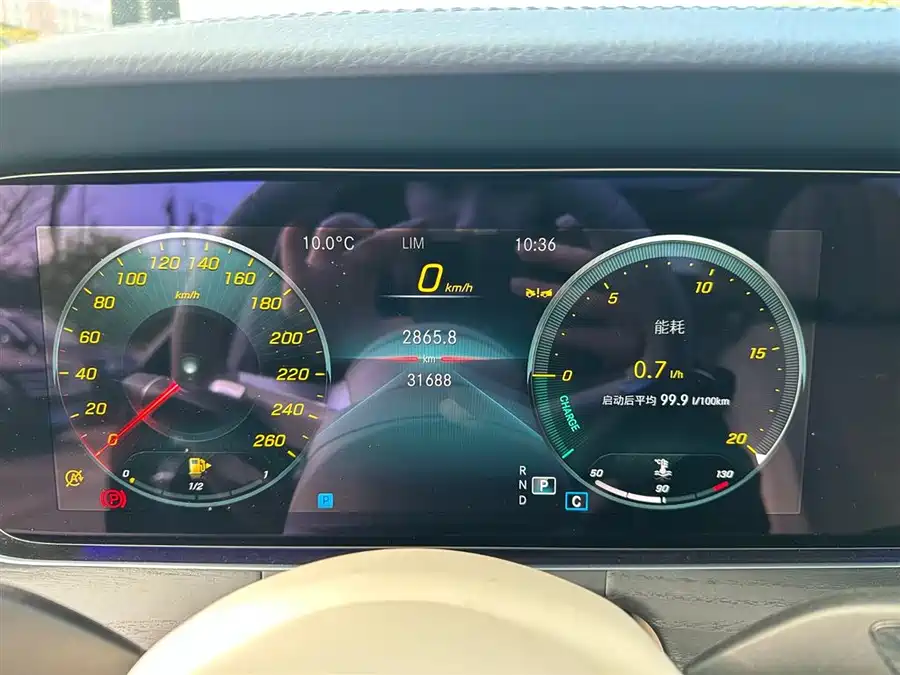 Mercedes-Benz E-Class 2023 Бензин